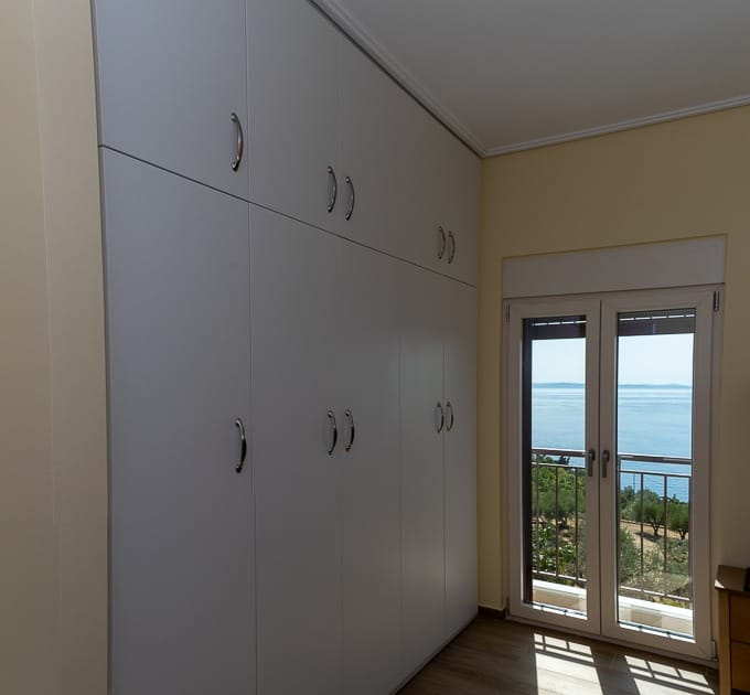 Classic architecture, modern comfort, 9